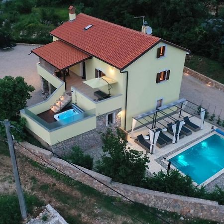 Holiday Home Tos Risika Εξωτερικό φωτογραφία