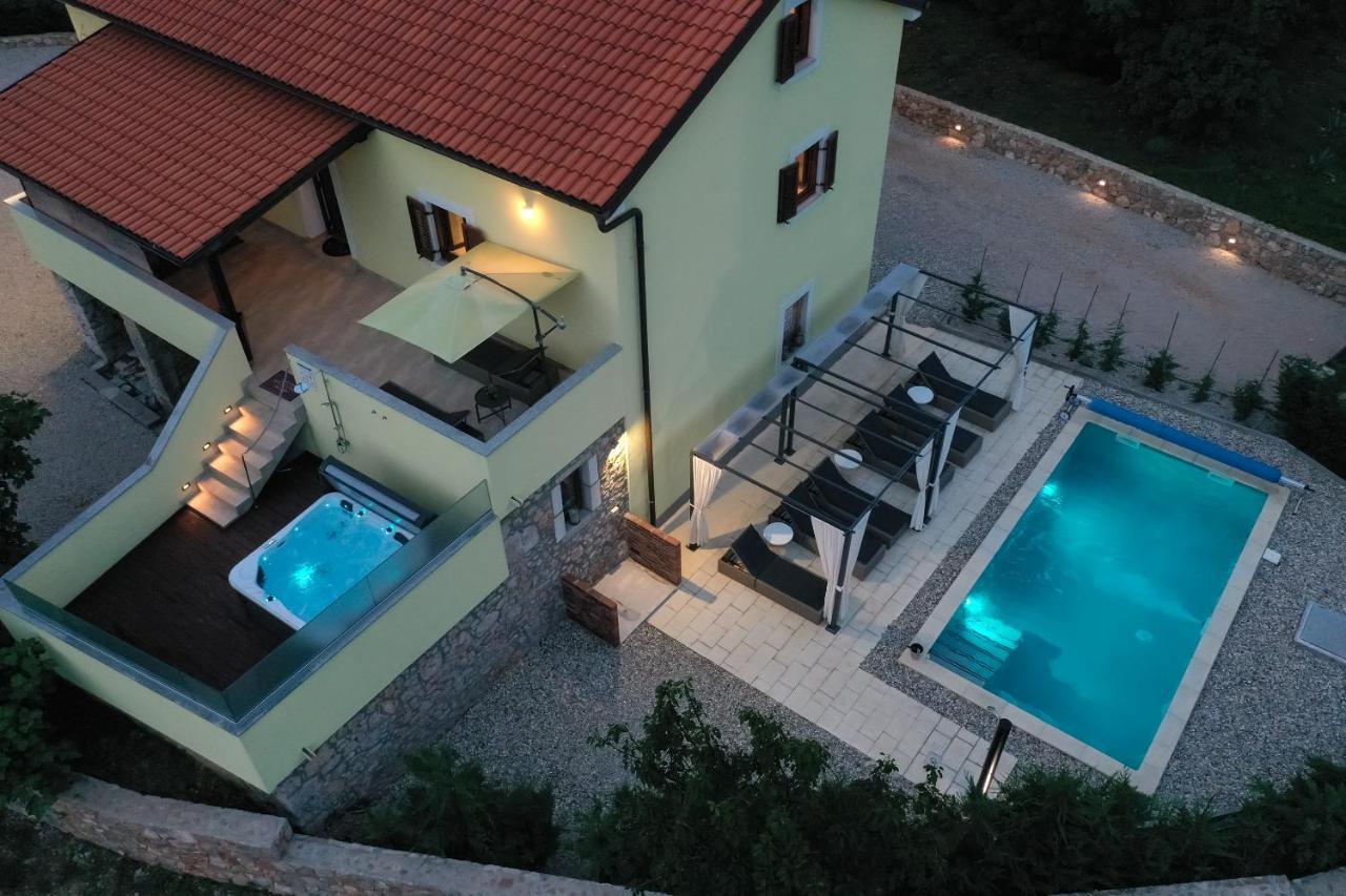 Holiday Home Tos Risika Εξωτερικό φωτογραφία