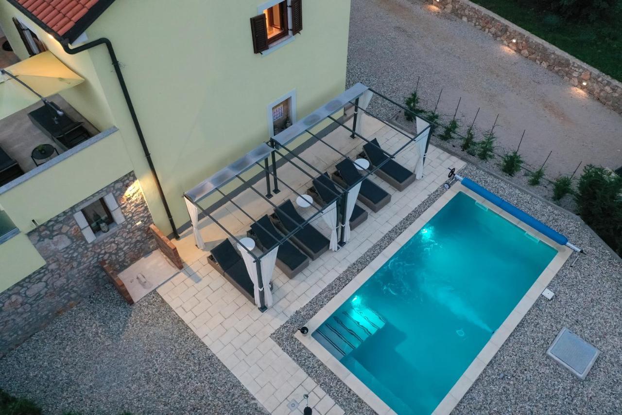 Holiday Home Tos Risika Εξωτερικό φωτογραφία